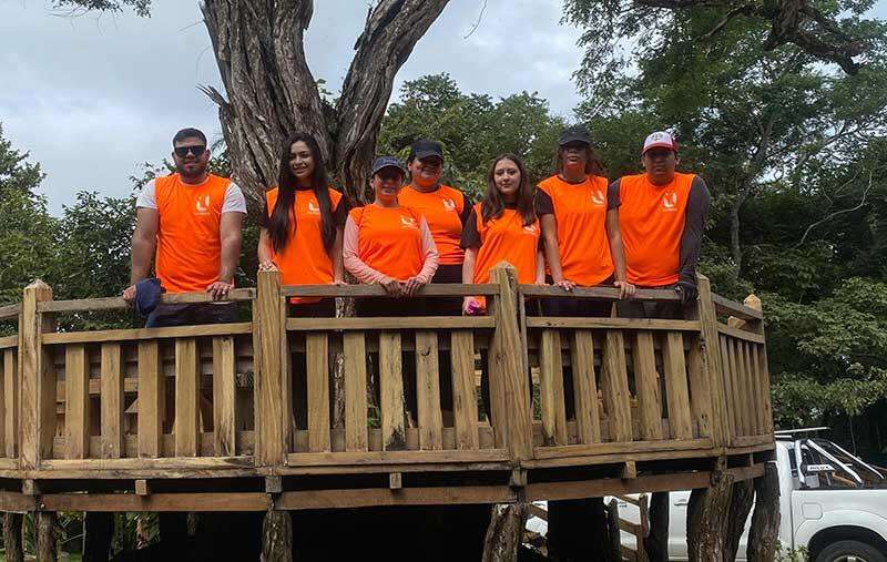 Estudiantes de la Universidad San Marcos reforestan Finca Cabuyal en Puntarenas